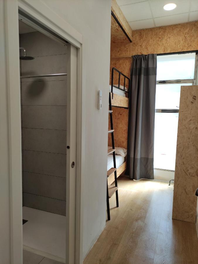 Welcome Hostel Malaga Luaran gambar